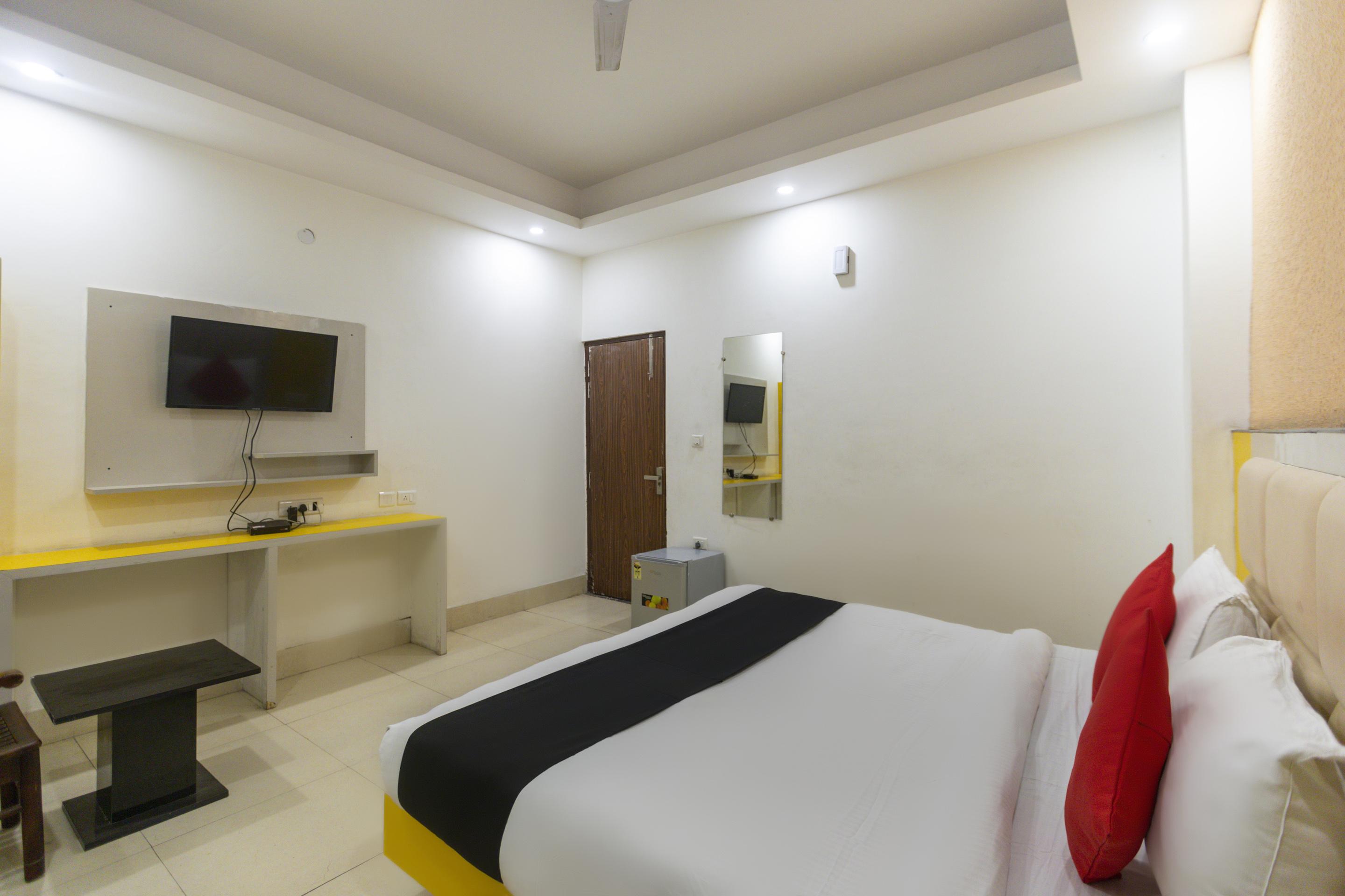 Capital O 13310 Noida Suites 外观 照片