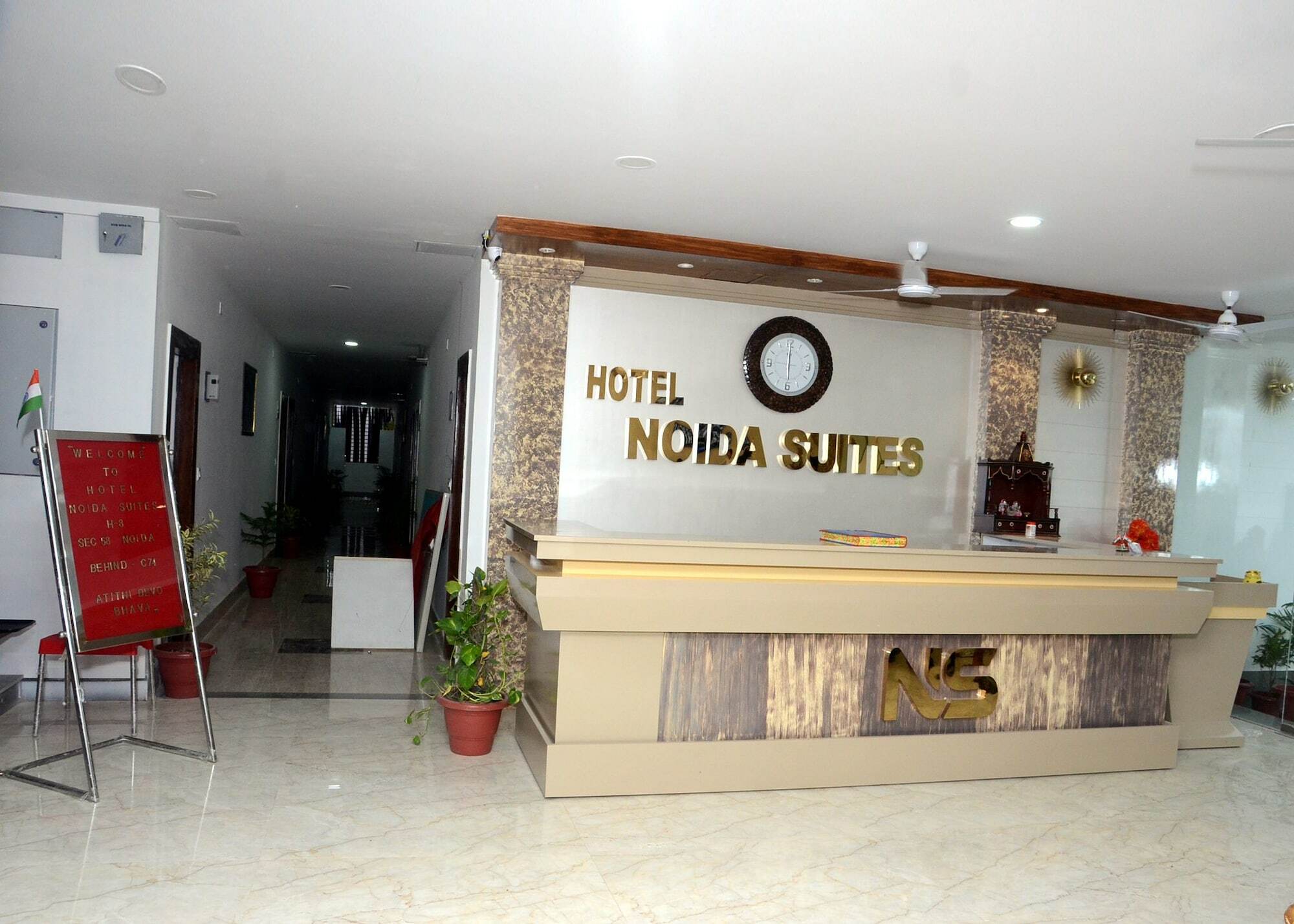 Capital O 13310 Noida Suites 外观 照片